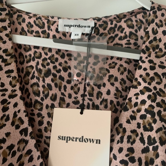 NWT superdown Kamry Top in Pink Leopard - Picture 4 of 4